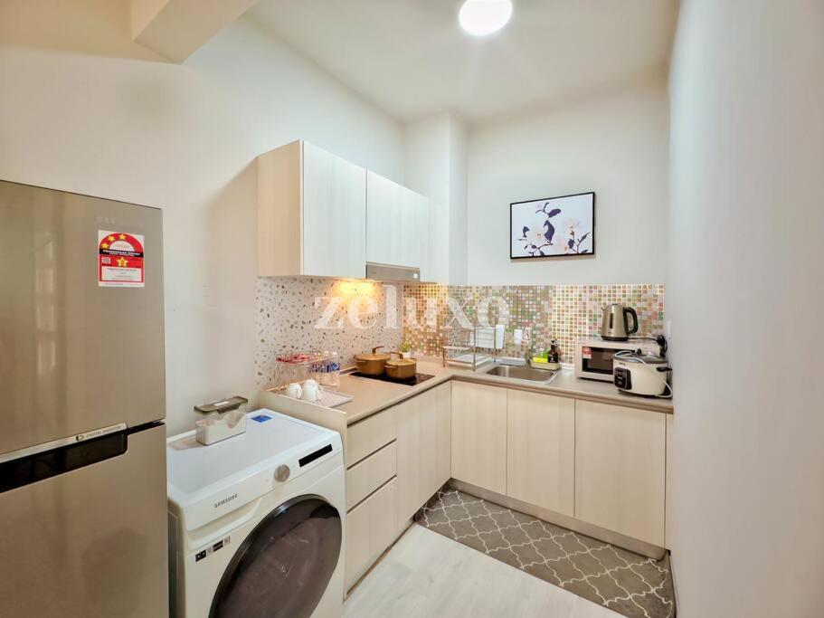 #10 Jesselton Quay Pads Seaview By Zeluxo Pangsapuri Kota Kinabalu
