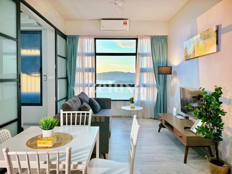 #10 Jesselton Quay Pads Seaview By Zeluxo Apartment *